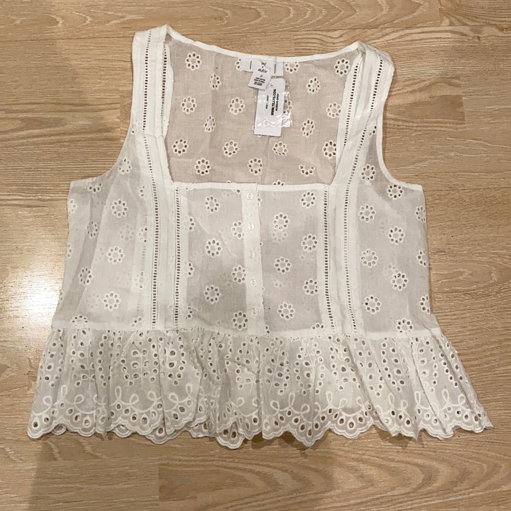 NWT Ivy + Main eyelet button babydoll top